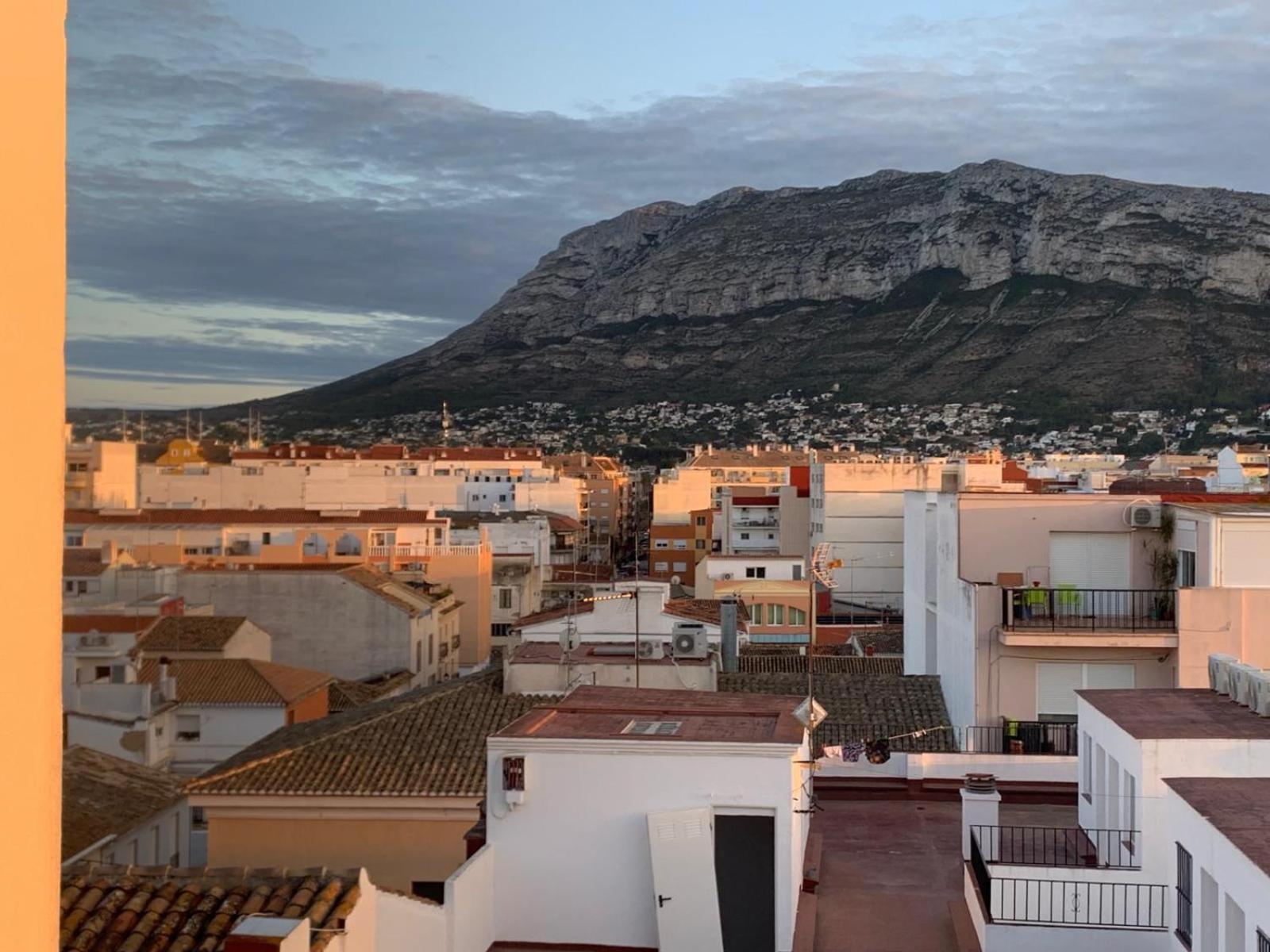 Gran Piso Con Estilo En El Centro De Denia Exterior foto